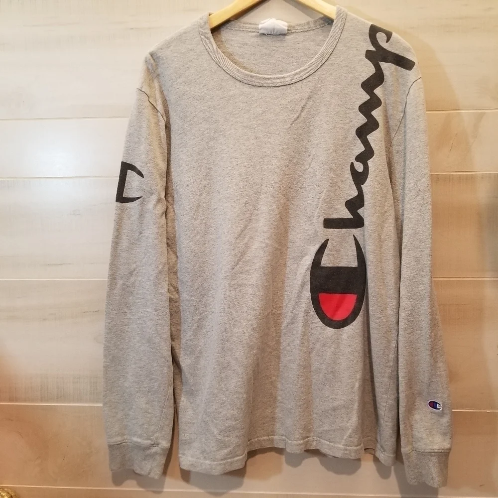 {L} Champion Heritage Tee Long Sleeve Spellout Logo Gray